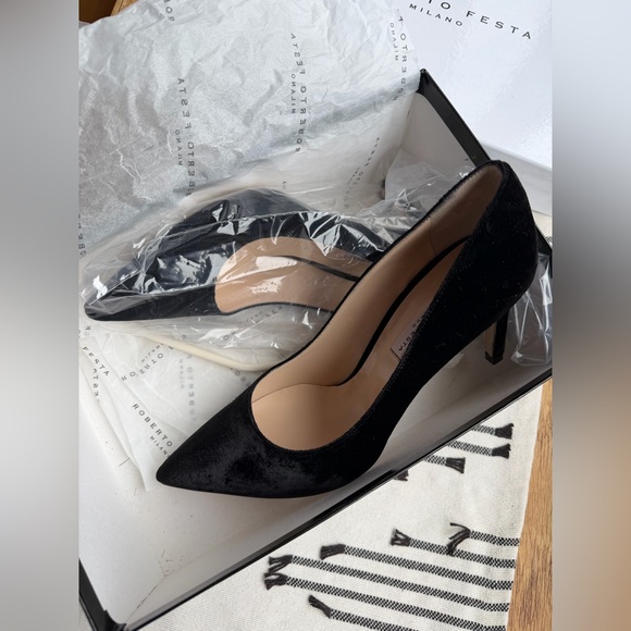 Elegant Roberto Festa Milano black suede pumps - Picture 3 of 6
